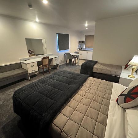 Settlers Motor Lodge Lower Hutt Buitenkant foto